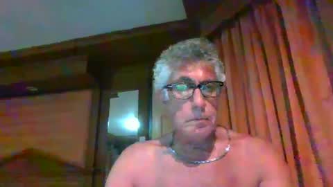 Snapshot of star0806666a chatting on 02-07-25, 02:47 star0806666a online show from 02-07-25, 02:47