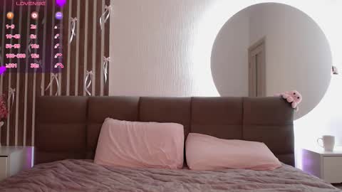 Snapshot of star_and_jane_ chatting on 03-10-26, 01:16 star_and_jane_ online show from 03-10-26, 01:16