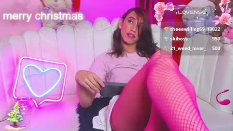 Snapshot of star_mor_ chatting on 12-20-24, 10:05  estrellita online show from 12-20-24, 10:05