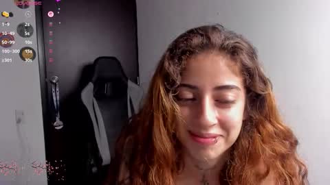 Snapshot of star_shooting chatting on 10-31-25, 12:44 star_shooting online show from 10-31-25, 12:44