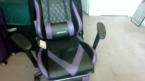 Snapshot of starella___saxxxton chatting on 10-16-25, 05:03 starella___saxxxton online show from 10-16-25, 05:03