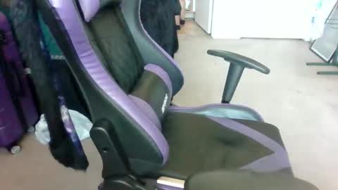 Snapshot of starella___saxxxton chatting on 10-26-25, 06:03 starella___saxxxton online show from 10-26-25, 06:03