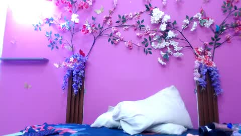 alejandra online show from 04-18-26, 07:58