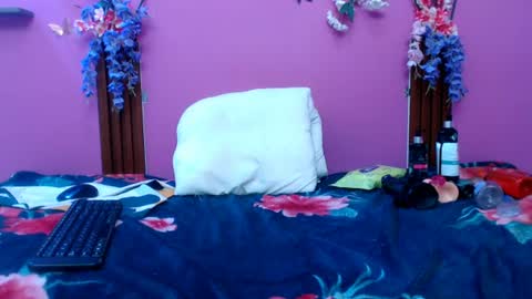 alejandra online show from 06-11-26, 08:07