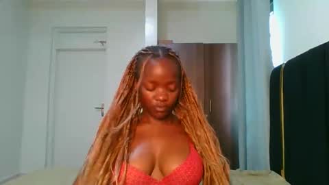lia online show from 05-12-26, 09:06
