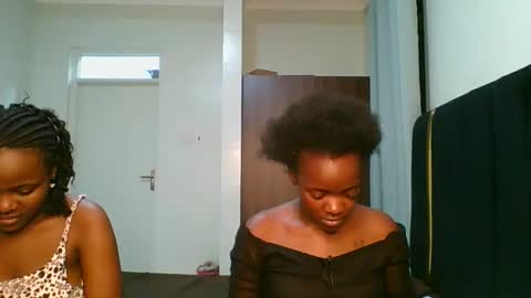 lia online show from 05-17-26, 06:48