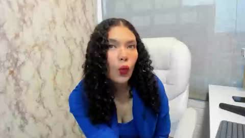 Snapshot of starkjoness chatting on 02-12-26, 02:01 Stark Jones online show from 02-12-26, 02:01