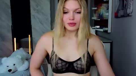 Caroline online show from 06-29-26, 07:03