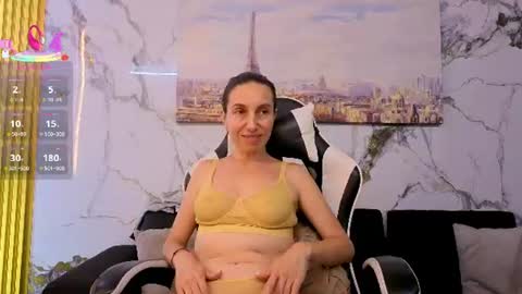 starlight_mature11_aws online show from 06-12-26, 08:08