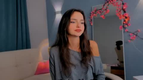 Snapshot of starlightfury chatting on 07-25-26, 08:06 Leia online show from 07-25-26, 08:06