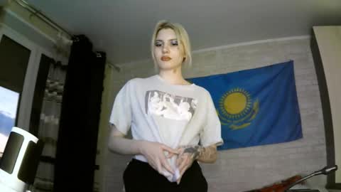 Katie online show from 09-17-25, 02:30