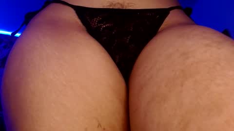      online show from 10-24-25, 09:22