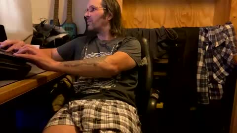 starski161486 online show from 02-17-25, 05:21