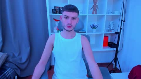 Snapshot of stashott69 chatting on 12-23-25, 08:45 STAS online show from 12-23-25, 08:45