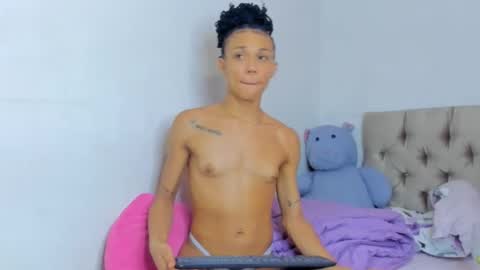 Snapshot of stassiebell chatting on 01-20-25, 03:39 stassiebell online show from 01-20-25, 03:39