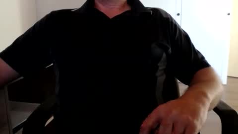 Stefan online show from 10-15-25, 06:57