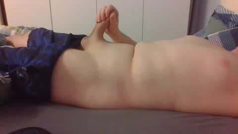 Snapshot of stefan951753 chatting on 07-13-26, 12:24 stefan951753 online show from 07-13-26, 12:24