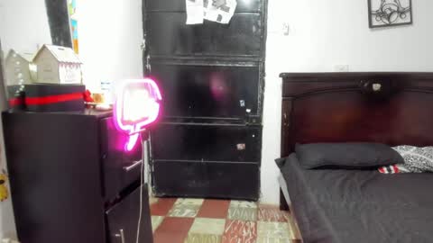 julieth-cancer online show from 04-21-26, 01:53