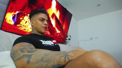 Snapshot of stefan_macallan chatting on 10-25-25, 03:14 Macallan online show from 10-25-25, 03:14