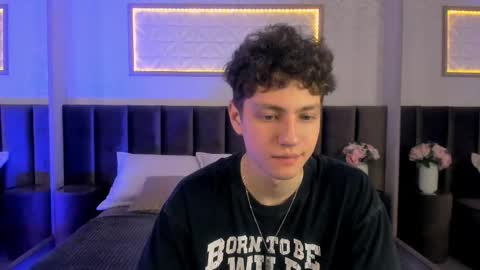 Esrefan online show from 02-25-26, 07:56