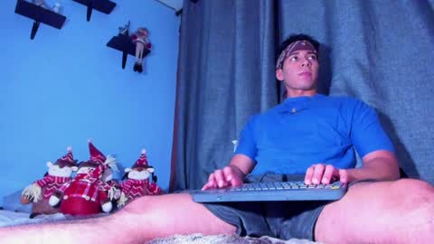 Snapshot of stefann_salvatore chatting on 01-08-25, 02:46 Stefann Salvatore online show from 01-08-25, 02:46