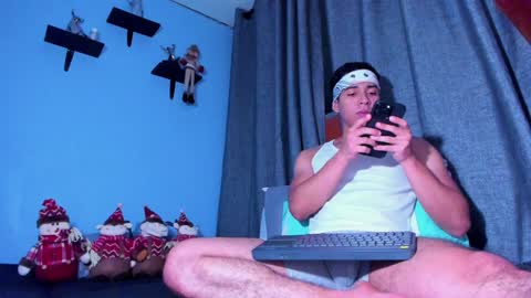Snapshot of stefann_salvatore chatting on 01-11-25, 07:39 Stefann Salvatore online show from 01-11-25, 07:39