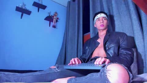 Snapshot of stefann_salvatore chatting on 01-20-25, 04:54 Stefann Salvatore online show from 01-20-25, 04:54