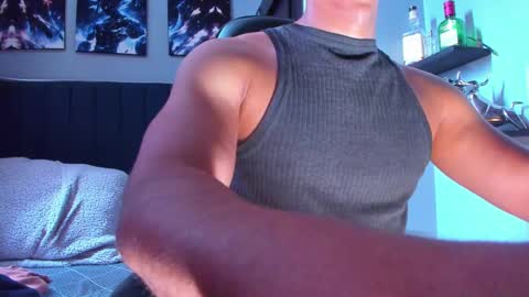 Snapshot of stefann_salvatore chatting on 09-26-25, 01:26 Stefann Salvatore online show from 09-26-25, 01:26