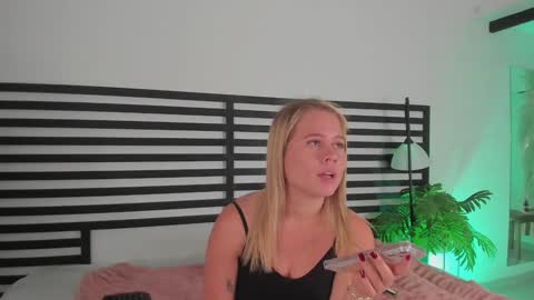 Stefanny   online show from 01-29-25, 12:56