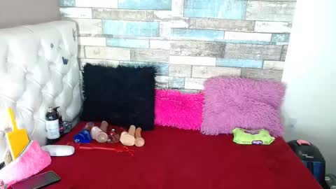 Stefan online show from 02-12-25, 03:29