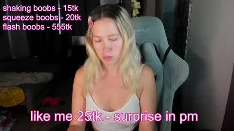 stefany_and_bettany online show from 05-19-26, 02:34