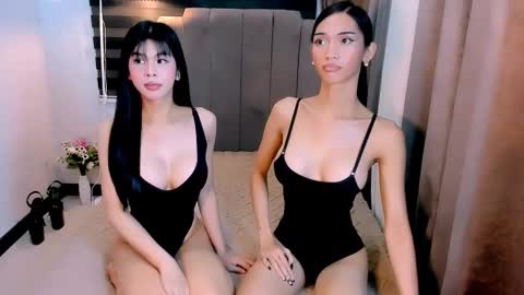 Snapshot of steffani_deluxe chatting on 02-20-26, 02:08 STEF online show from 02-20-26, 02:08