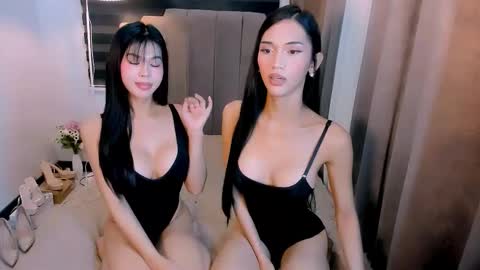 Snapshot of steffani_deluxe chatting on 03-22-26, 02:59 STEF online show from 03-22-26, 02:59