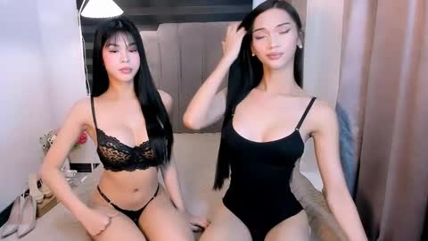 Snapshot of steffani_deluxe chatting on 05-05-26, 04:31 STEF online show from 05-05-26, 04:31