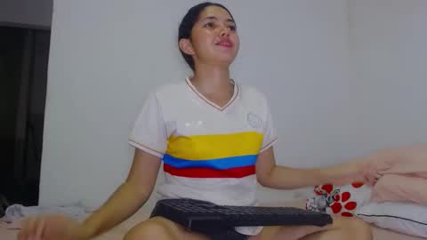 Snapshot of steffharris chatting on 11-05-25, 06:57 stefany online show from 11-05-25, 06:57