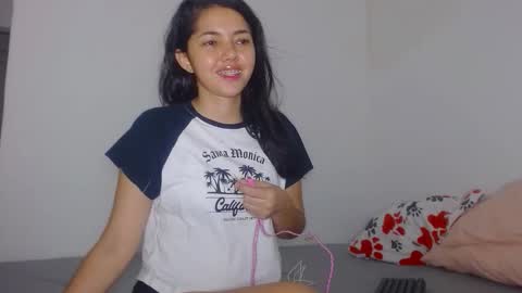 Snapshot of steffharris chatting on 11-24-25, 07:19 stefany online show from 11-24-25, 07:19