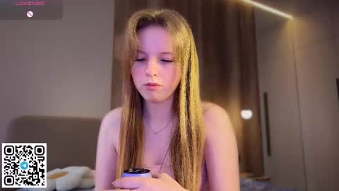 STEFI  Streams every day from 10 PM GTM1  online show from 05-21-26, 04:08