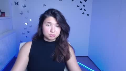 Snapshot of steffi_xo chatting on 09-20-25, 05:36 Steffi online show from 09-20-25, 05:36