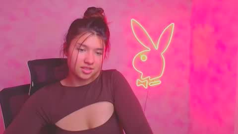 Snapshot of steffi_xo chatting on 09-25-25, 05:49 Steffi online show from 09-25-25, 05:49