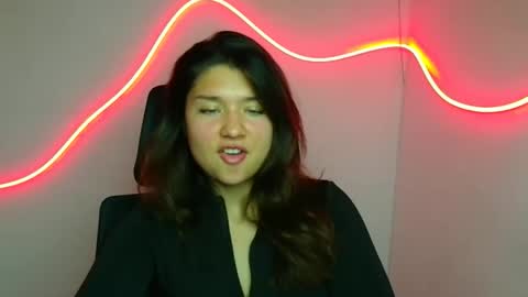 Snapshot of steffi_xo chatting on 09-28-25, 08:58 Steffi online show from 09-28-25, 08:58