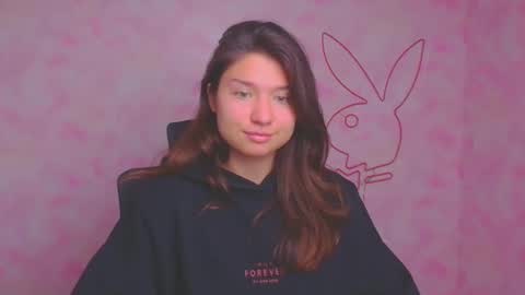 Snapshot of steffi_xo chatting on 10-07-25, 09:23 Steffi online show from 10-07-25, 09:23