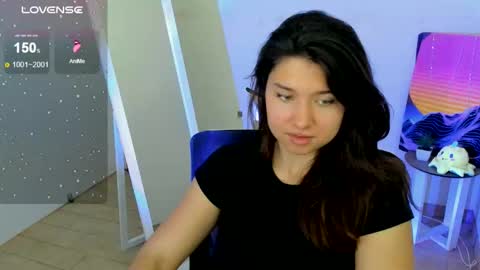 Snapshot of steffi_xo chatting on 10-10-25, 09:47 Steffi online show from 10-10-25, 09:47