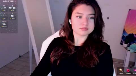 Snapshot of steffi_xo chatting on 01-08-26, 10:45 Steffi online show from 01-08-26, 10:45