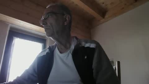 stefi444466 online show from 05-18-26, 05:13