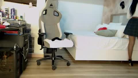 Zuly online show from 09-12-25, 12:11