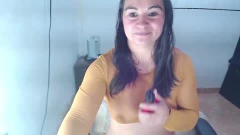 Snapshot of stefializon70 chatting on 09-21-25, 10:11 StefiAlizon online show from 09-21-25, 10:11