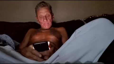 stefy1037 online show from 10-22-25, 05:19