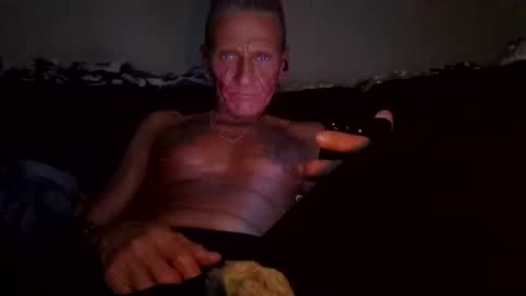 Snapshot of stefy1037 chatting on 04-26-26, 05:38 stefy1037 online show from 04-26-26, 05:38
