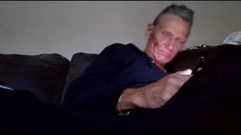 Snapshot of stefy1037 chatting on 05-10-26, 04:28 stefy1037 online show from 05-10-26, 04:28