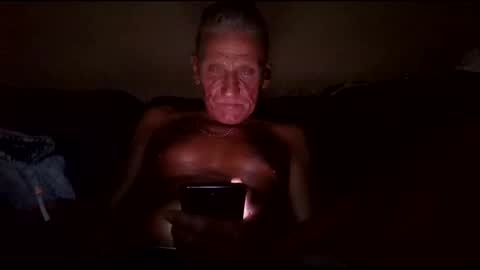 Snapshot of stefy1037 chatting on 05-13-26, 03:37 stefy1037 online show from 05-13-26, 03:37